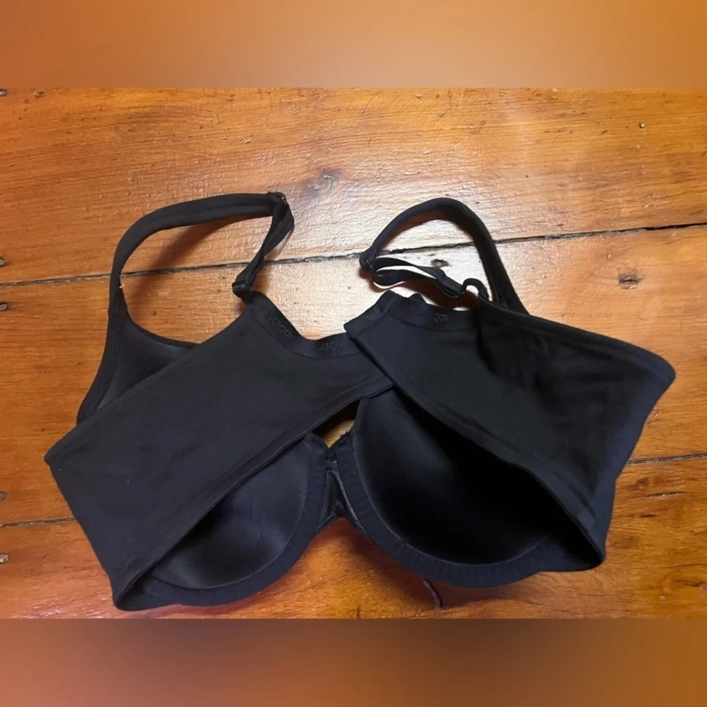 Cacique 44B black bra hard cup basic t-shirt design EUC